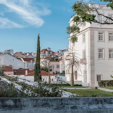 Elegant 3 Bedroom Flat With View In Principe Real Lisbon Luaran gambar
