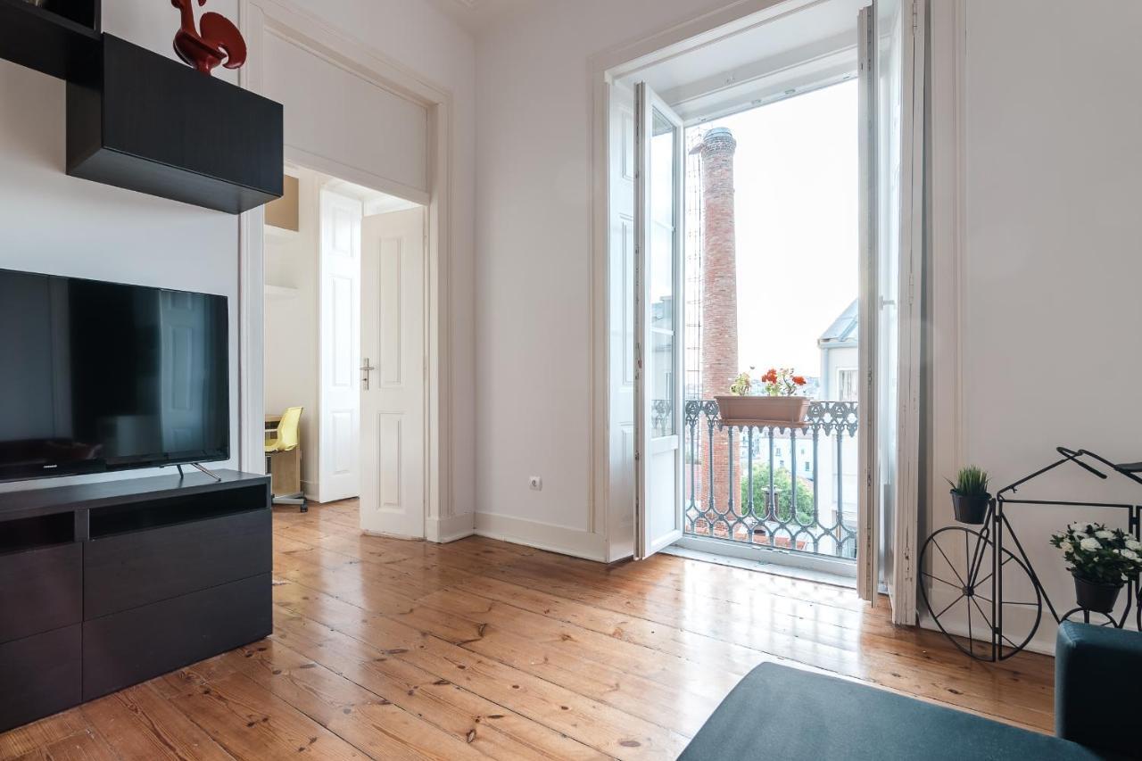 Elegant 3 Bedroom Flat With View In Principe Real Lisbon Luaran gambar