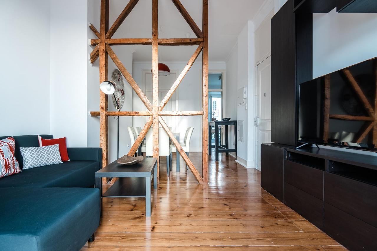 Elegant 3 Bedroom Flat With View In Principe Real Lisbon Luaran gambar