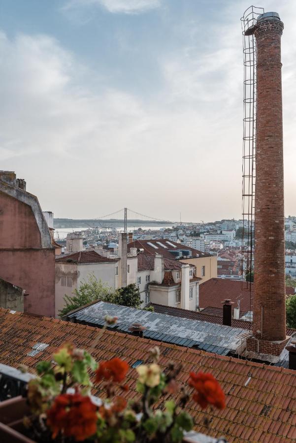 Elegant 3 Bedroom Flat With View In Principe Real Lisbon Luaran gambar