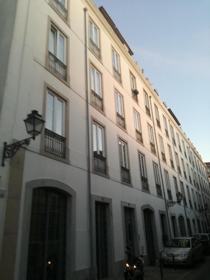 Elegant 3 Bedroom Flat With View In Principe Real Lisbon Luaran gambar