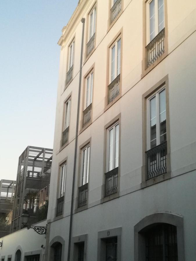 Elegant 3 Bedroom Flat With View In Principe Real Lisbon Luaran gambar